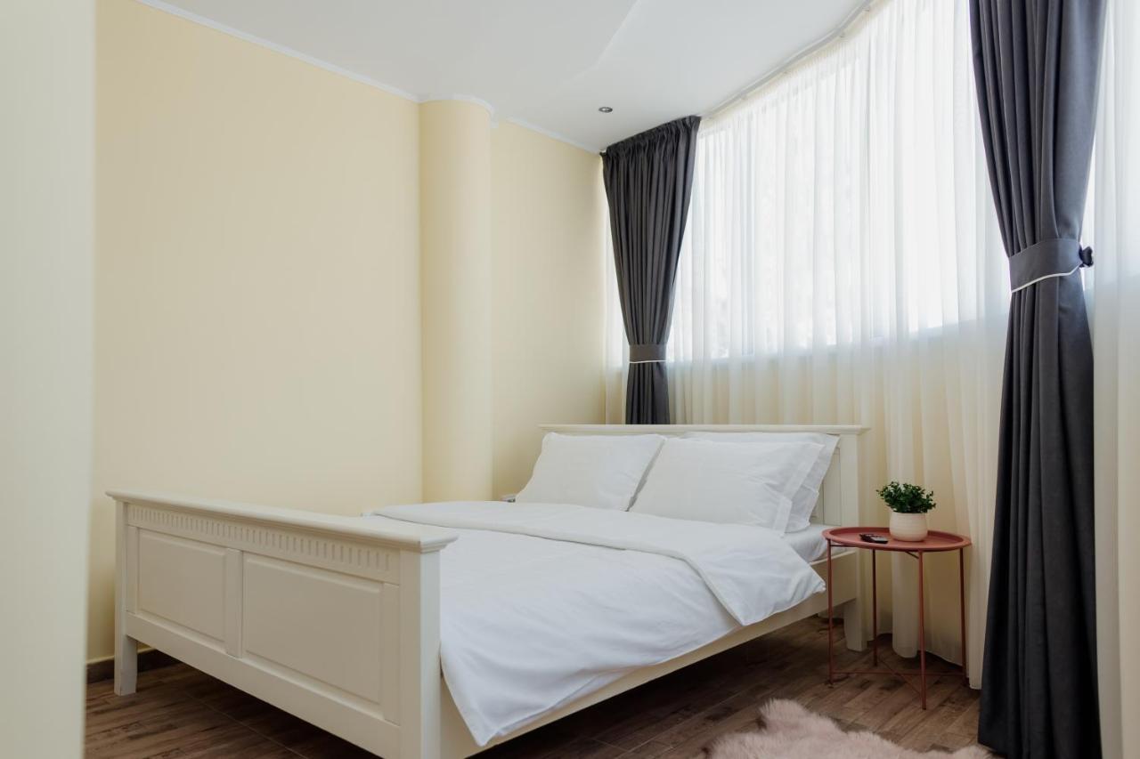 Scandinavia Residence Piatra Neamţ Exteriér fotografie